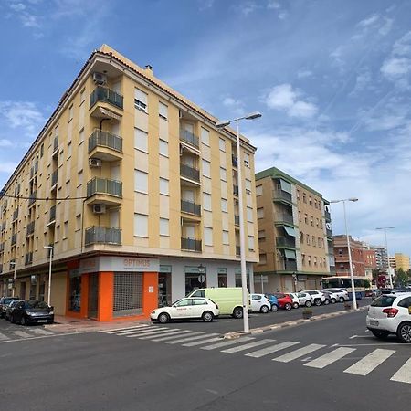 Alquilo Hermoso Apartamento En La Paradisiaca Oropesa Del Mar, 2Habitaciones, 1 Bano, Cocina, Salon, Aire Acondicionado Y Balcon A 400 Metros De La Playa Morro De Gos, Muy Cerca De Supermercados, Comercios Y Bares Εξωτερικό φωτογραφία