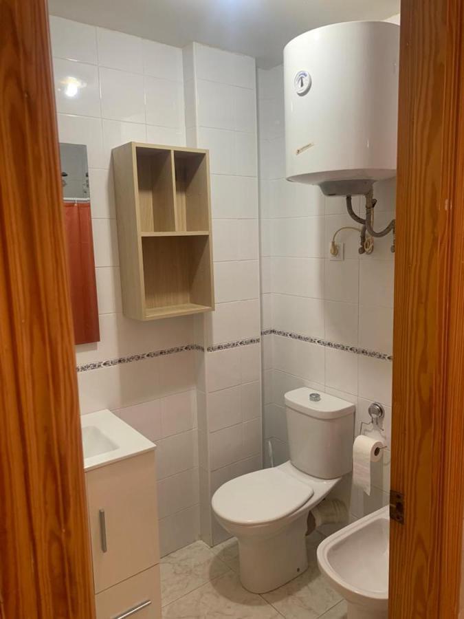 Alquilo Hermoso Apartamento En La Paradisiaca Oropesa Del Mar, 2Habitaciones, 1 Bano, Cocina, Salon, Aire Acondicionado Y Balcon A 400 Metros De La Playa Morro De Gos, Muy Cerca De Supermercados, Comercios Y Bares Εξωτερικό φωτογραφία
