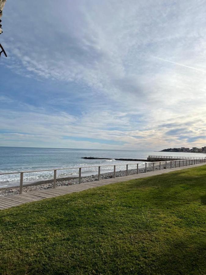 Alquilo Hermoso Apartamento En La Paradisiaca Oropesa Del Mar, 2Habitaciones, 1 Bano, Cocina, Salon, Aire Acondicionado Y Balcon A 400 Metros De La Playa Morro De Gos, Muy Cerca De Supermercados, Comercios Y Bares Εξωτερικό φωτογραφία